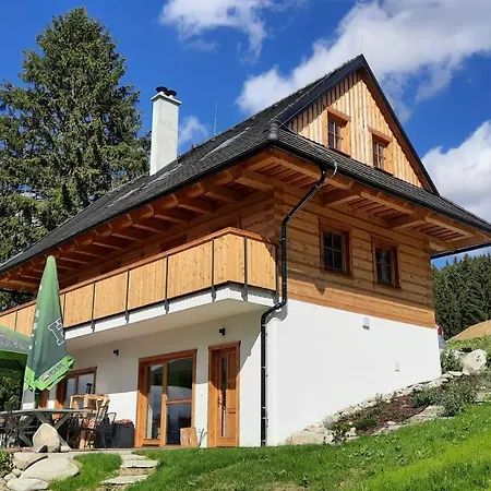 Drevenica Pod Demaenovskou Horou וילה דמנובסקה דולינה