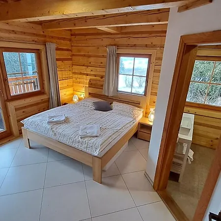 Drevenica Pod Demaenovskou Horou וילה דמנובסקה דולינה